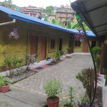 Hotel New Bamboo Palace Gorkhā Exterior foto